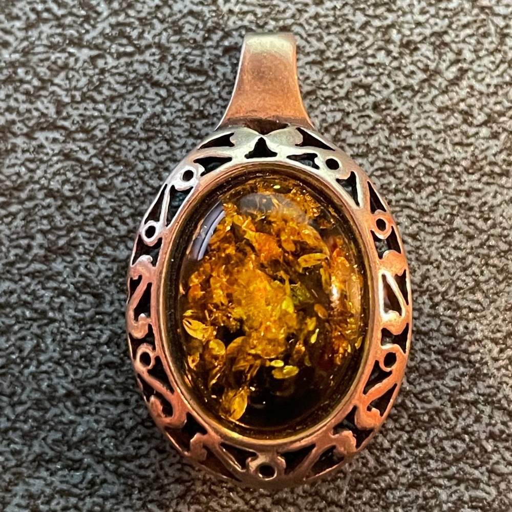 SS and amber pendant